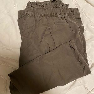 Army green loose pants